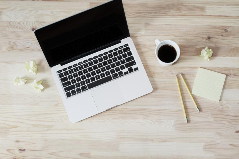 Ordinateur portable dans un bureau
